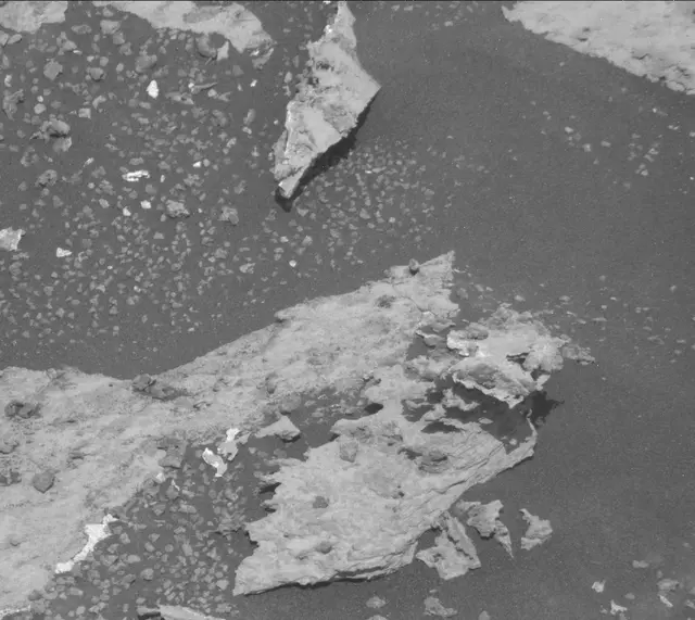 Sol 3147: Mast Camera (Mastcam)