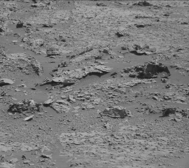 Sol 3147: Mast Camera (Mastcam)