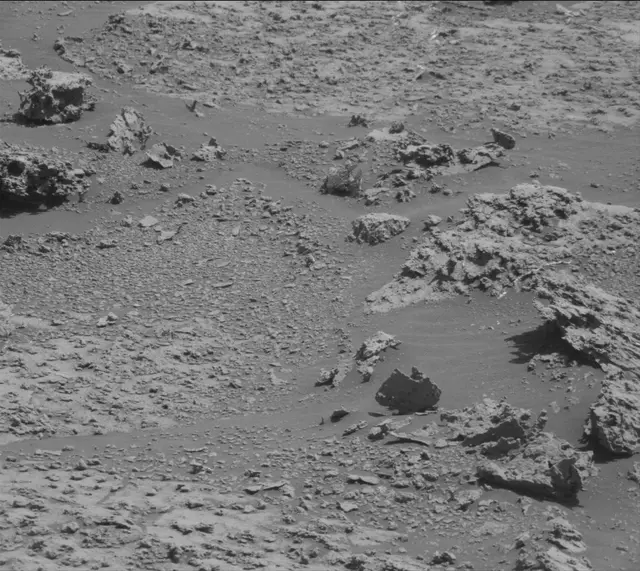 Sol 3147: Mast Camera (Mastcam)