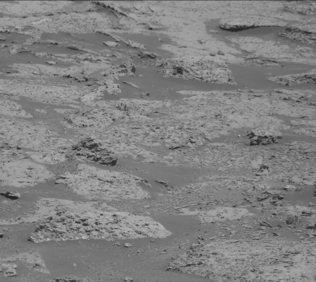 Sol 3147: Mast Camera (Mastcam)