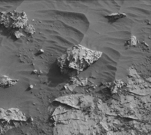 Sol 3149: Mast Camera (Mastcam)