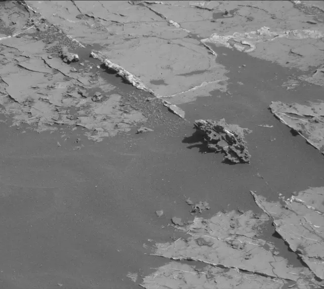 Sol 3151: Mast Camera (Mastcam)