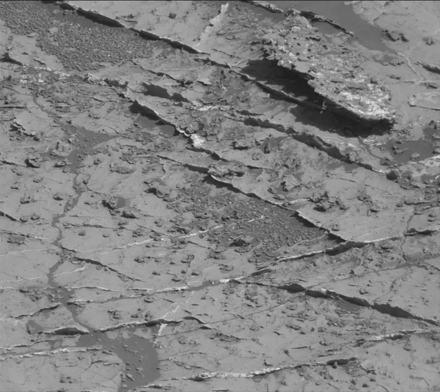 Sol 3151: Mast Camera (Mastcam)