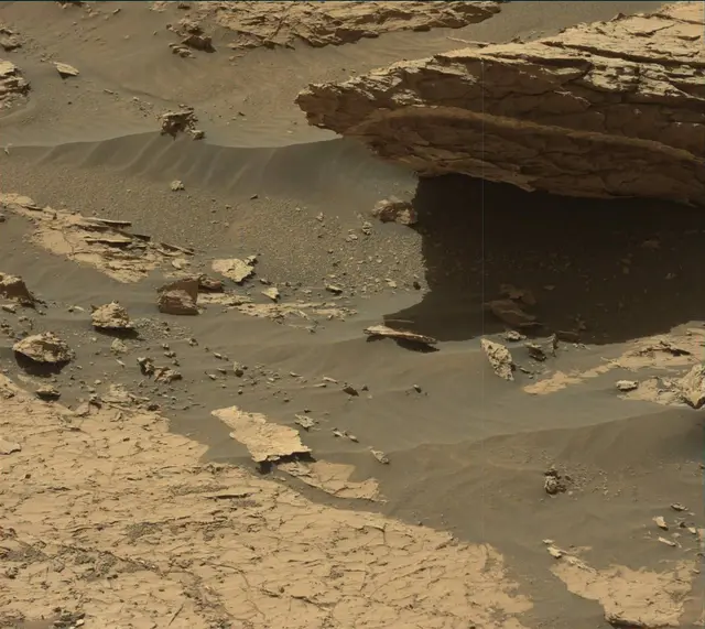 Sol 3154: Mast Camera (Mastcam)