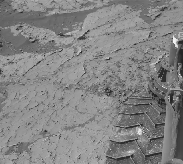 Sol 3154: Mast Camera (Mastcam)