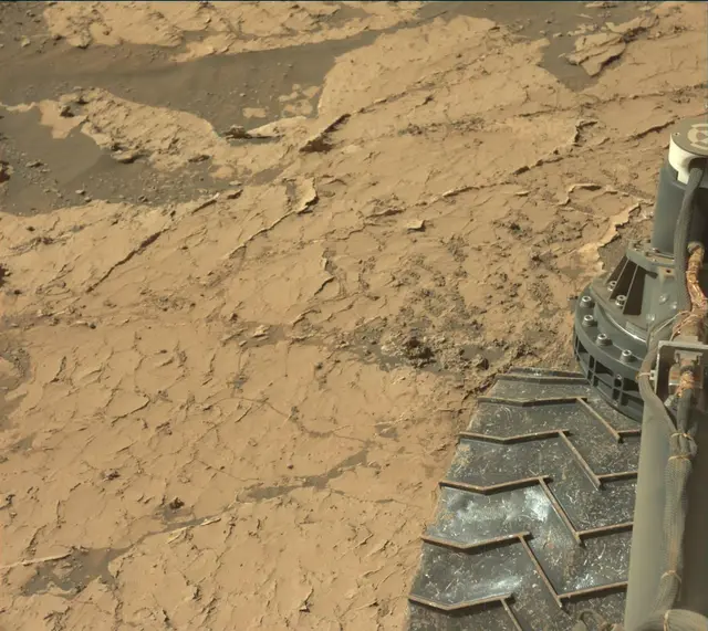 Sol 3154: Mast Camera (Mastcam)