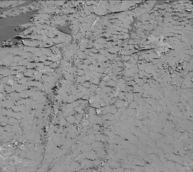 Sol 3154: Mast Camera (Mastcam)