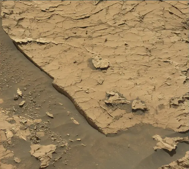 Sol 3154: Mast Camera (Mastcam)