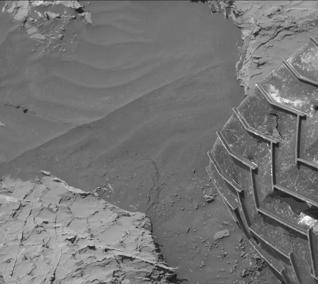 Sol 3154: Mast Camera (Mastcam)