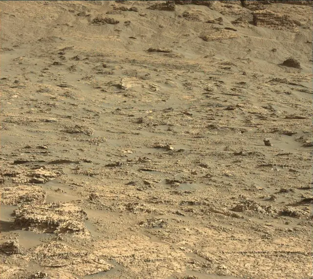 Sol 3156: Mast Camera (Mastcam)