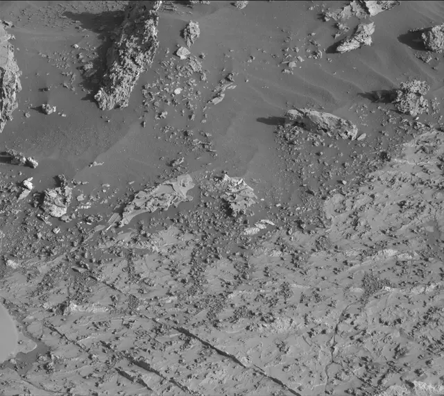 Sol 3156: Mast Camera (Mastcam)