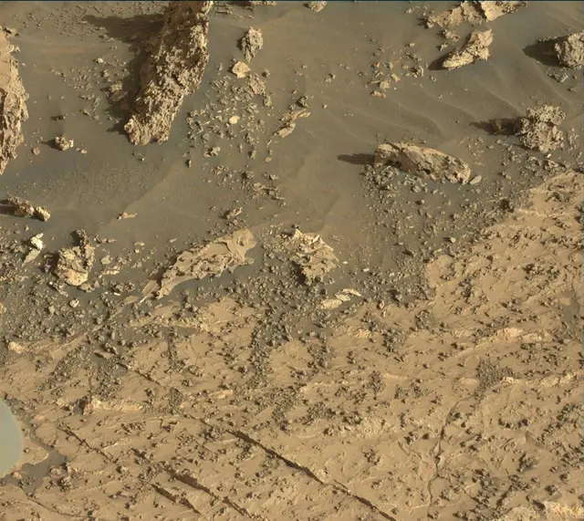 Sol 3156: Mast Camera (Mastcam)