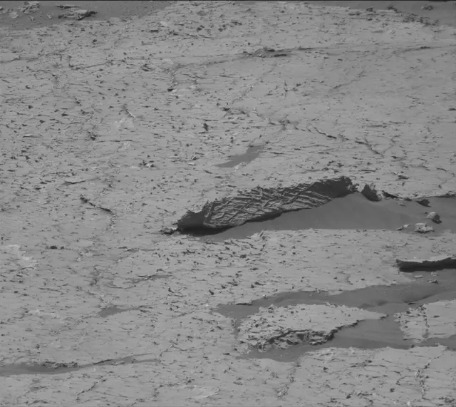 Sol 3156: Mast Camera (Mastcam)
