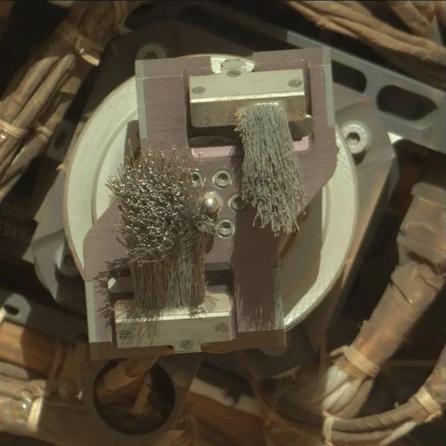 Sol 3156: Mast Camera (Mastcam)