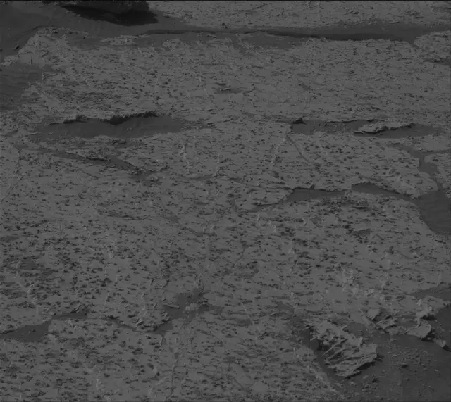 Sol 3157: Mast Camera (Mastcam)