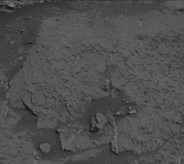Sol 3157: Mast Camera (Mastcam)