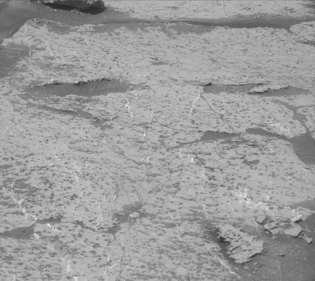 Sol 3157: Mast Camera (Mastcam)
