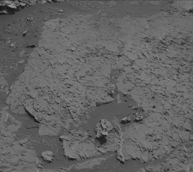Sol 3157: Mast Camera (Mastcam)