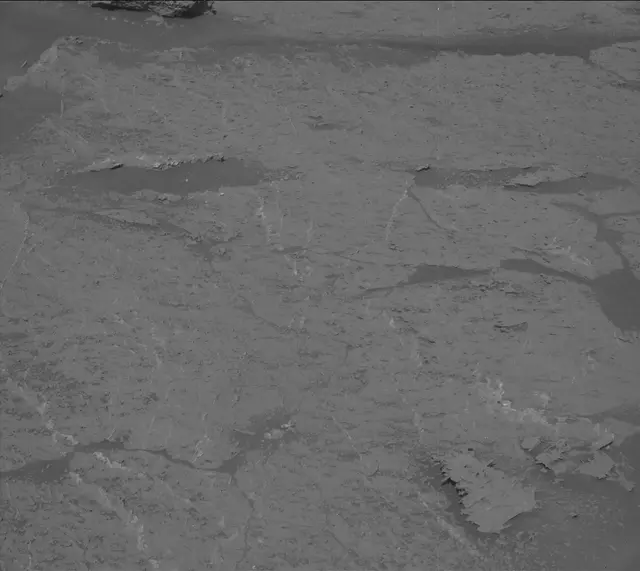 Sol 3157: Mast Camera (Mastcam)