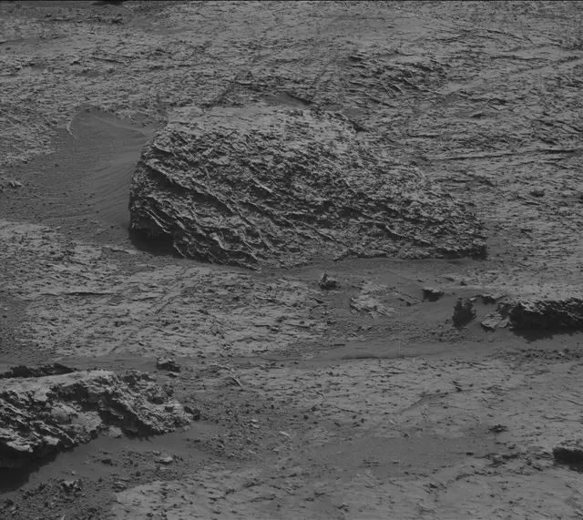Sol 3157: Mast Camera (Mastcam)