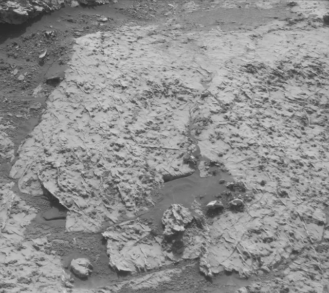 Sol 3157: Mast Camera (Mastcam)