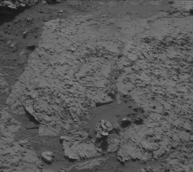 Sol 3157: Mast Camera (Mastcam)