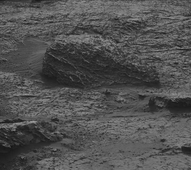 Sol 3157: Mast Camera (Mastcam)