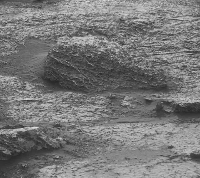 Sol 3157: Mast Camera (Mastcam)