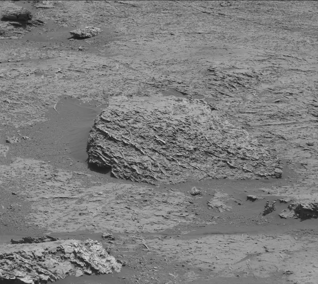 Sol 3158: Mast Camera (Mastcam)