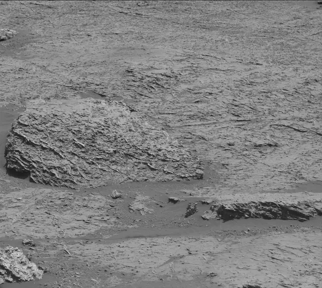 Sol 3158: Mast Camera (Mastcam)