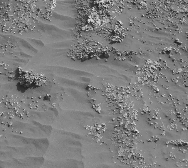 Sol 3158: Mast Camera (Mastcam)