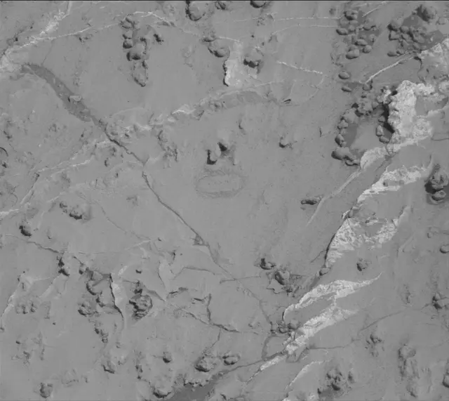 Sol 3158: Mast Camera (Mastcam)