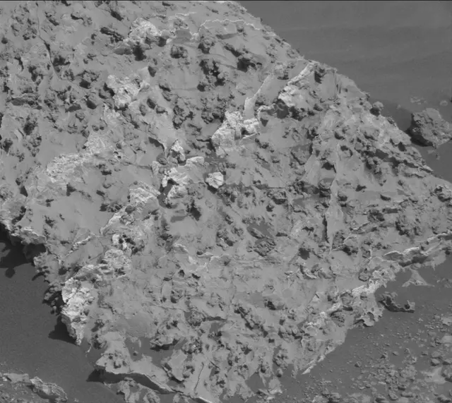 Sol 3158: Mast Camera (Mastcam)