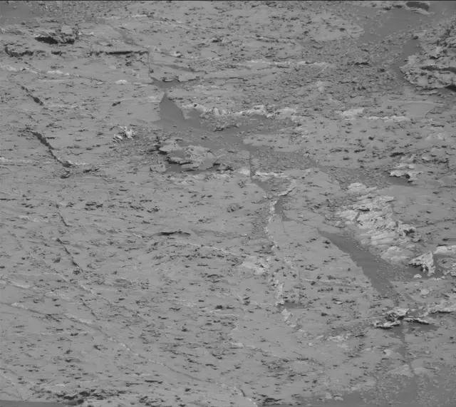 Sol 3158: Mast Camera (Mastcam)
