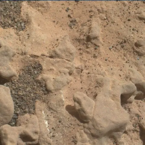 Sol 3160: Mars Hand Lens Imager (MAHLI)