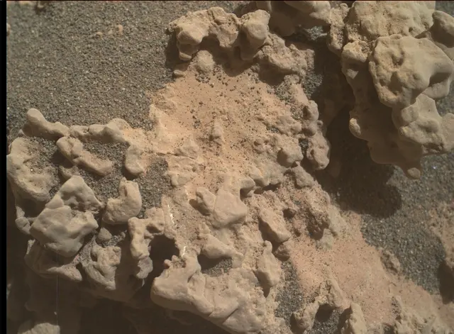 Sol 3160: Mars Hand Lens Imager (MAHLI)