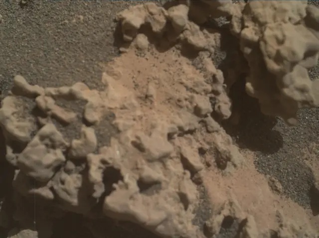 Sol 3160: Mars Hand Lens Imager (MAHLI)