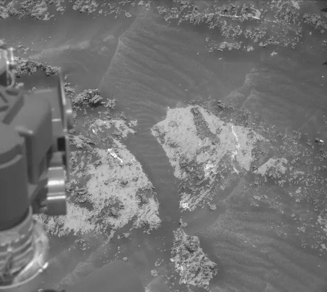 Sol 3163: Mast Camera (Mastcam)