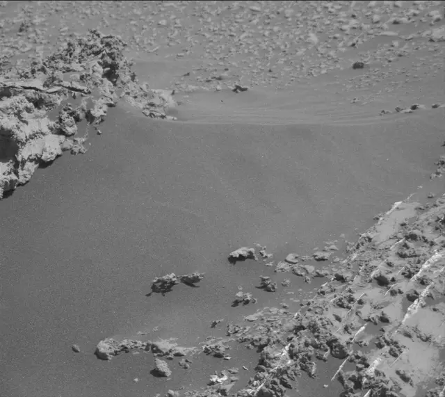 Sol 3163: Mast Camera (Mastcam)