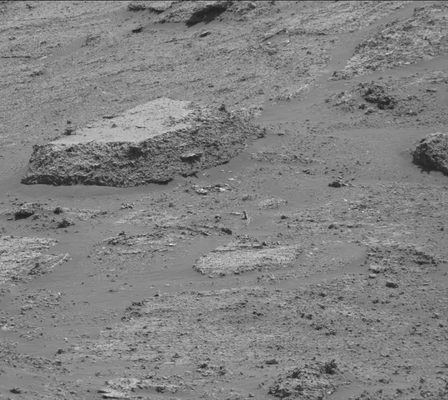 Sol 3163: Mast Camera (Mastcam)