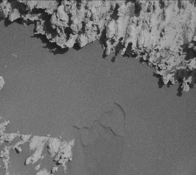 Sol 3165: Mast Camera (Mastcam)