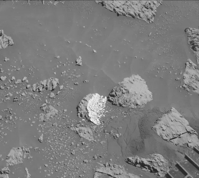 Sol 3167: Mast Camera (Mastcam)