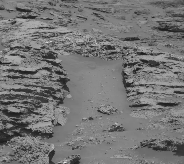 Sol 3173: Mast Camera (Mastcam)