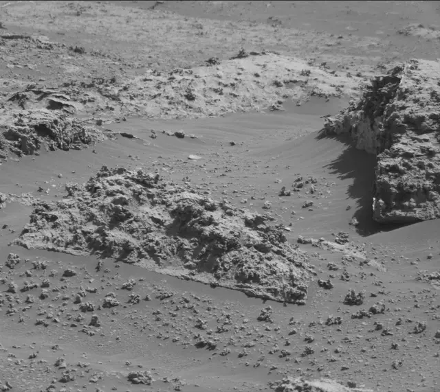 Sol 3178: Mast Camera (Mastcam)