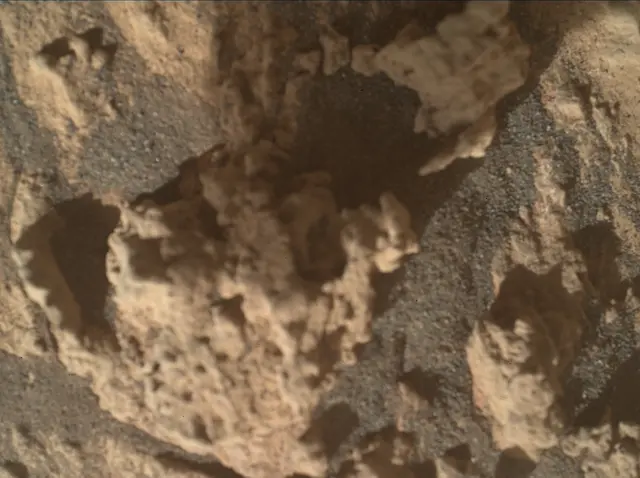 Sol 3180: Mars Hand Lens Imager (MAHLI)