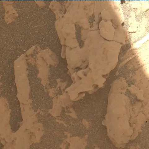 Sol 3185: Mars Hand Lens Imager (MAHLI)