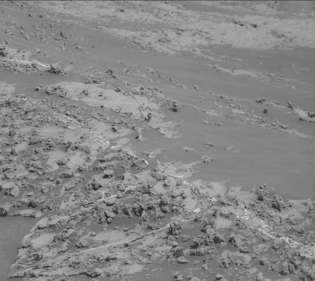 Sol 3187: Mast Camera (Mastcam)