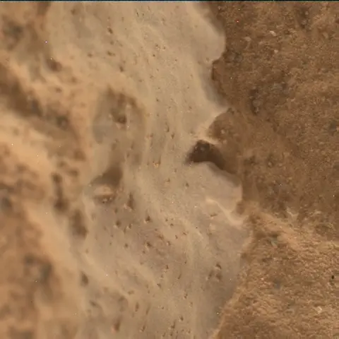 Sol 3187: Mars Hand Lens Imager (MAHLI)