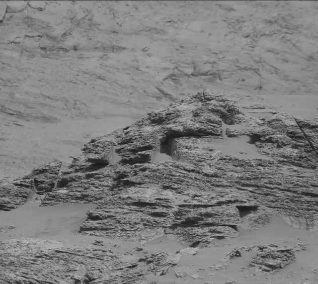 Sol 3189: Mast Camera (Mastcam)