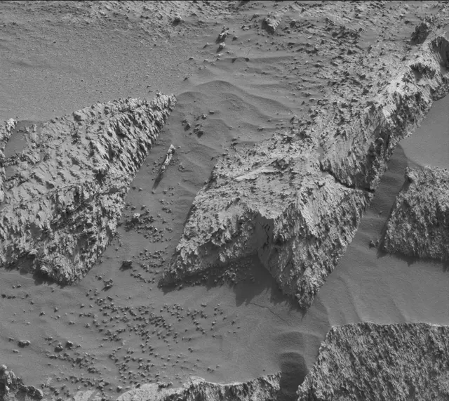 Sol 3192: Mast Camera (Mastcam)